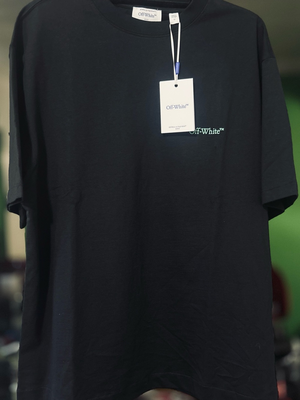 Off-White Black Short-Sleeve Tee with Mint Green Arrow Motif - Picture 2 of 4